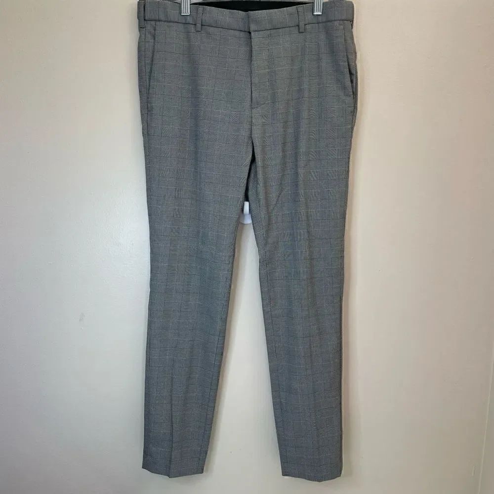 H&M | size 32| gingham print| casual | career wear